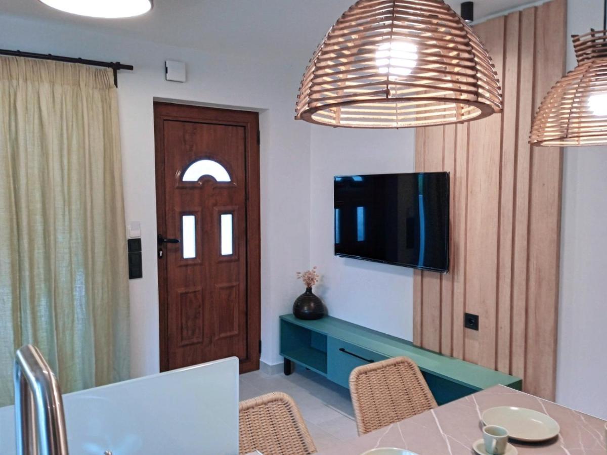 Q Luxury Rooms Paleros Ngoại thất bức ảnh