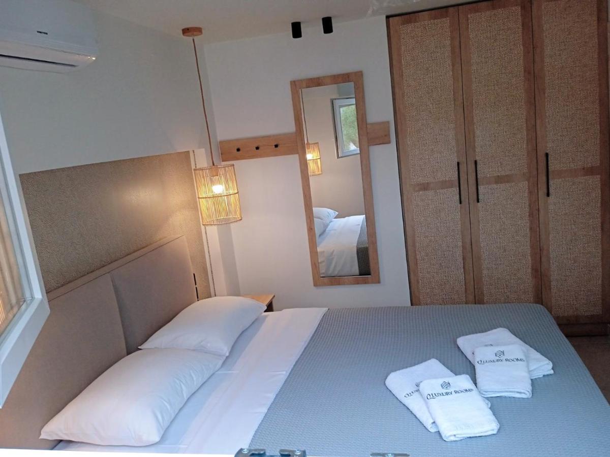 Q Luxury Rooms Paleros Ngoại thất bức ảnh